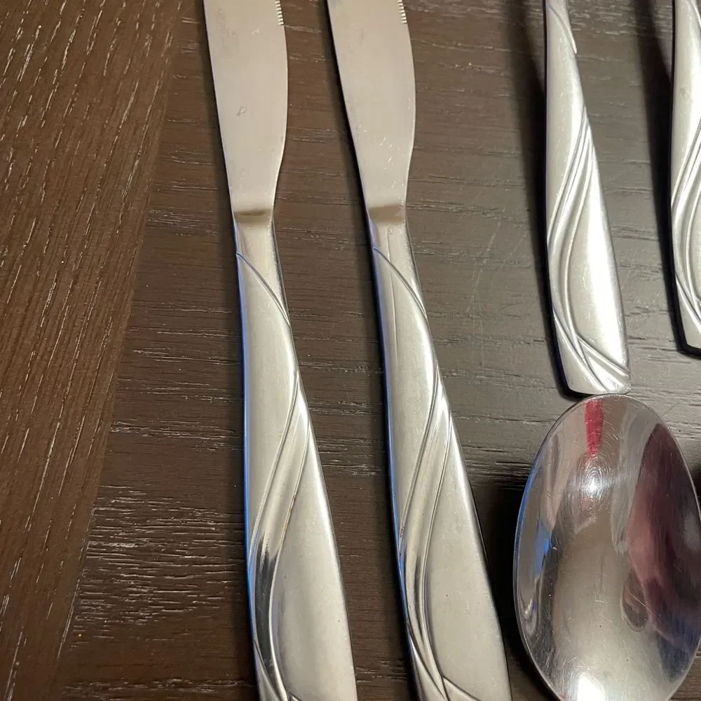 Cambridge Mercado Sand Extra Flatware Pieces